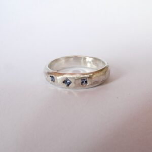 Three princess cut sapphire ring, sterling silver. Size Q