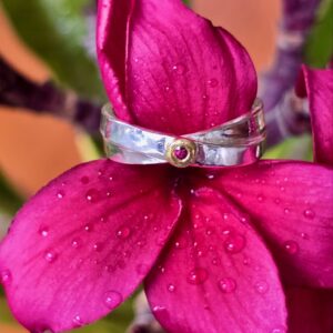 Kimono ring silver and 24ct gold with ruby. Size N band 6mm x 1.5 tapering to 3mm