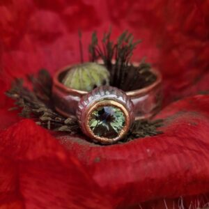 Medieval Ring with .86ct unheated parti sapphire; 9ct white gold, 18ct and 24ct gold. Size 01/2