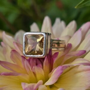 Medieval ring; 9mm princess citrine, silver and 9ct red gold. Size M.