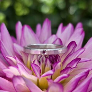 You Little Star Ring, silver with ruby. Size L 1/2
